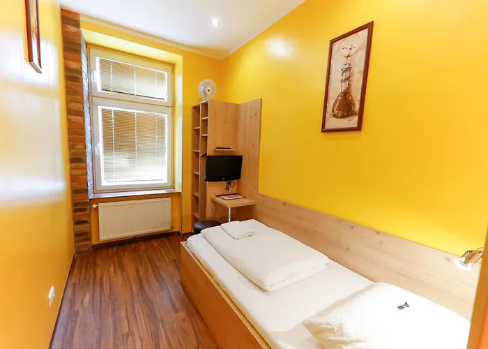 Hostel Do Step - & *