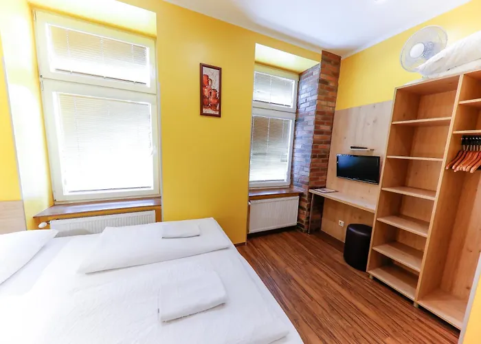 Hostel Do Step - & *