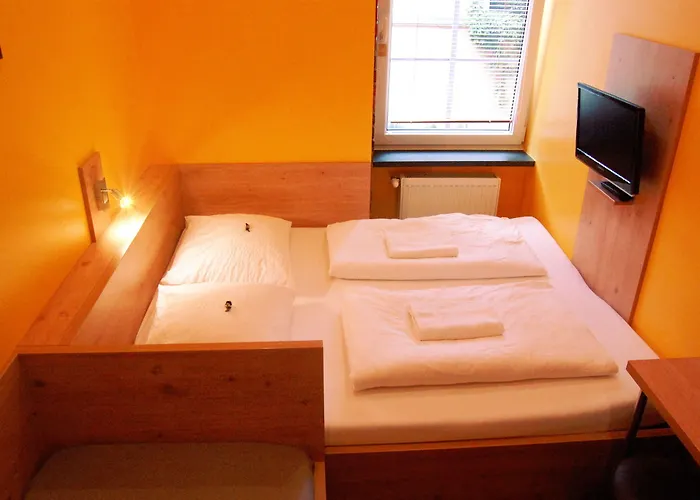 Do Step - & Hostel